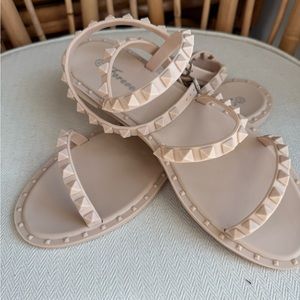 Forever Women's Studded Sandals - Cream